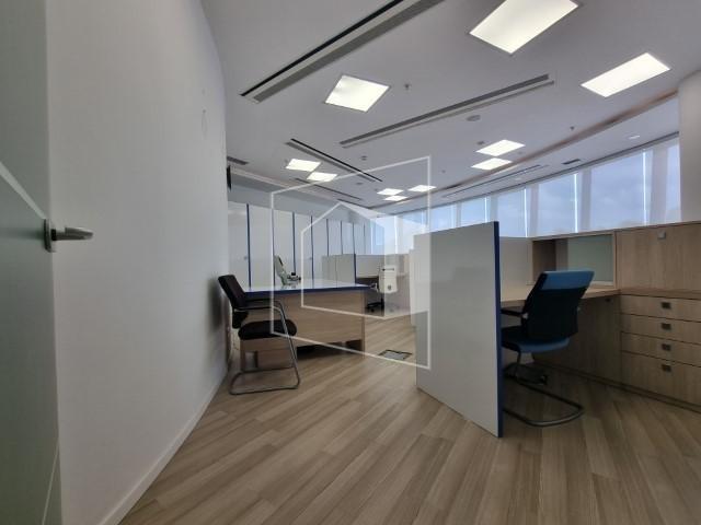 Poslovni prostor, 193m2, Capital Plaza, Podgorica