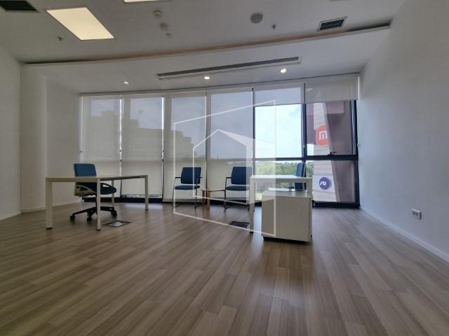 Poslovni prostor, 193m2, Capital Plaza, Podgorica