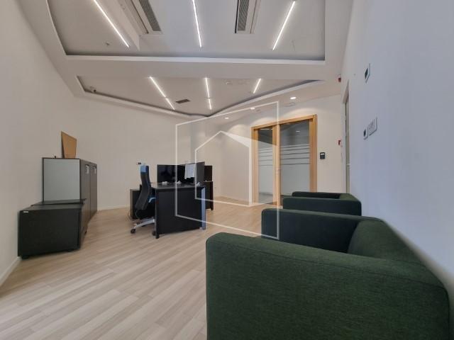 Poslovni prostor, 193m2, Capital Plaza, Podgorica