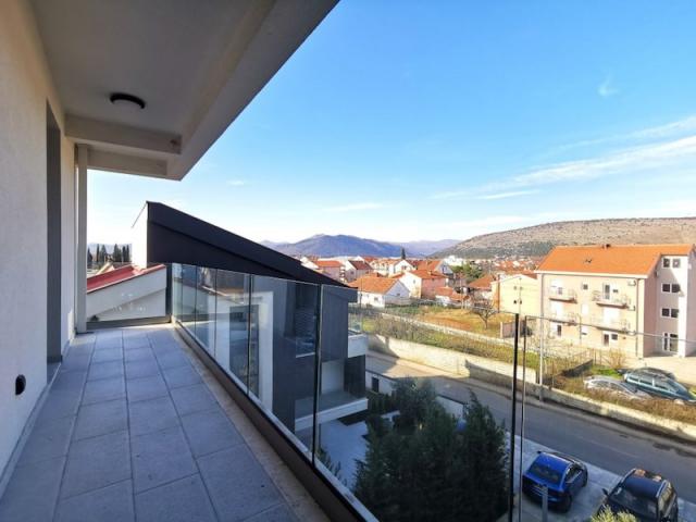 Dvosoban namješten stan, 120m2, Dalmatinska ulica, Podgorica