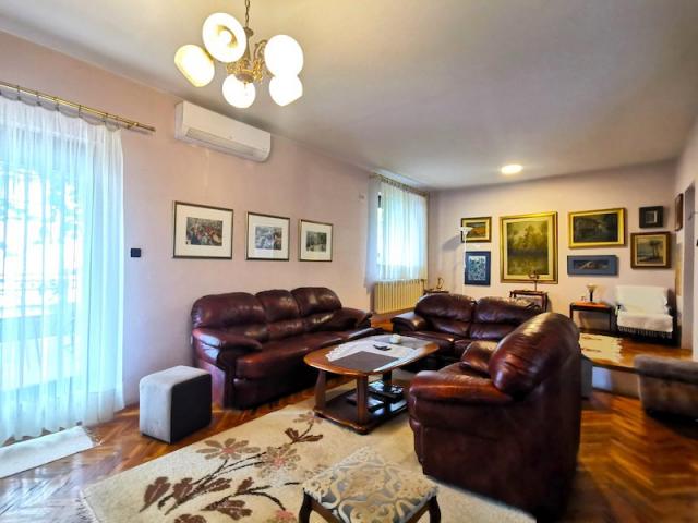 Namještena kuća, 160m2, Masline, Podgorica