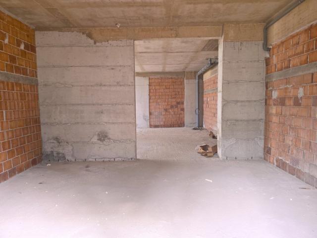 Poslovni prostor, 306-m2, Stari aerodrom, Podgorica