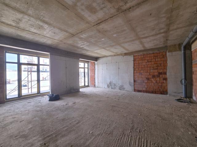 Poslovni prostor, 306-m2, Stari aerodrom, Podgorica