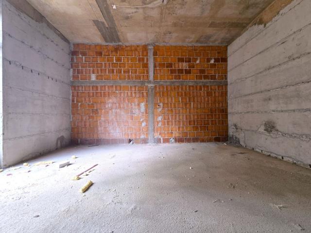 Poslovni prostor, 306-m2, Stari aerodrom, Podgorica