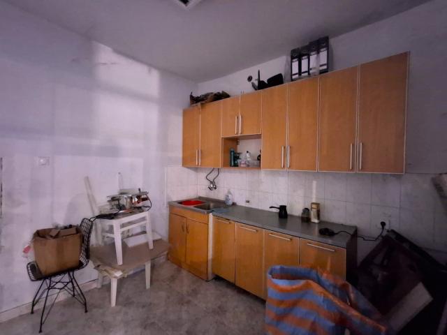 Magacin, 1100m2, Tološi, Podgorica