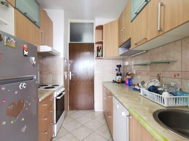 Dvosoban namješten stan, 66m2, Pobrežje, Podgorica