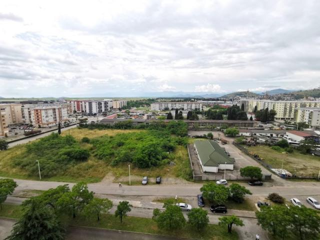 Dvosoban namješten stan, 66m2, Pobrežje, Podgorica