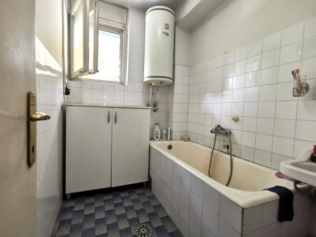 Dvosoban namješten stan, 82m2, Centar, Podgorica