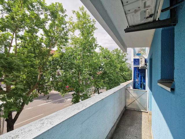 Dvosoban namješten stan, 82m2, Centar, Podgorica