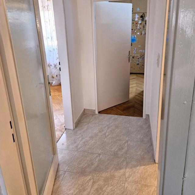 Dvosoban namješten stan, 68m2, Zabjelo, Podgorica