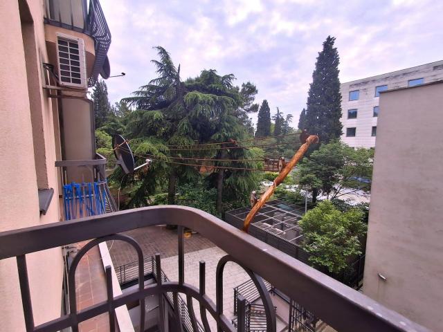 Dvosoban namješten stan, 84m2, Centar, Podgorica