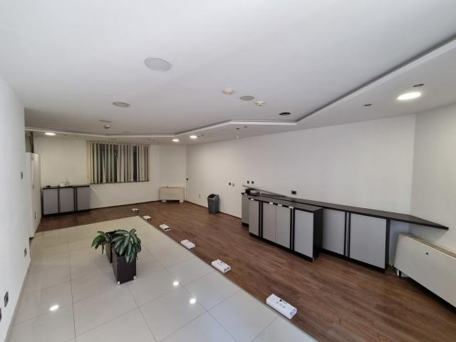 Poslovni prostor, 192m2, Centar, Podgorica