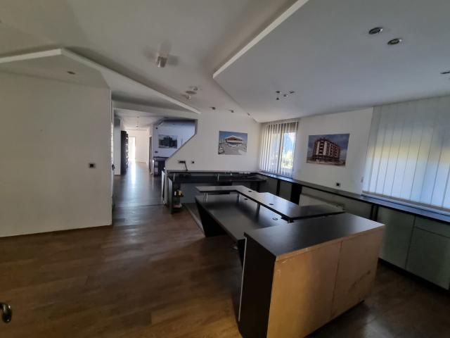 Poslovni prostor, 192m2, Centar, Podgorica