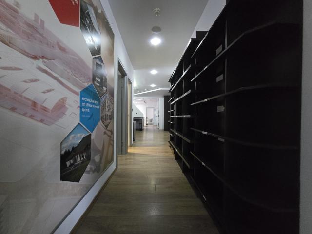 Poslovni prostor, 192m2, Centar, Podgorica