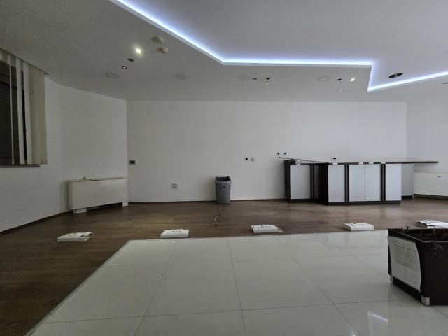 Poslovni prostor, 192m2, Centar, Podgorica