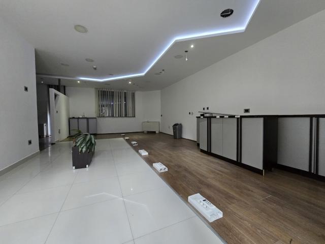 Poslovni prostor, 192m2, Centar, Podgorica