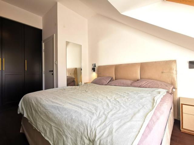 Dvosoban namješten stan, 94m2, Vezirov most, Podgorica