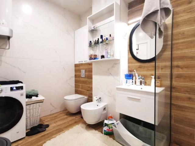 Dvosoban namješten stan, 94m2, Vezirov most, Podgorica