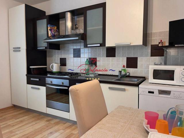 Vir, Kuća s 2 apartmana,  1. kat za adaptaciju