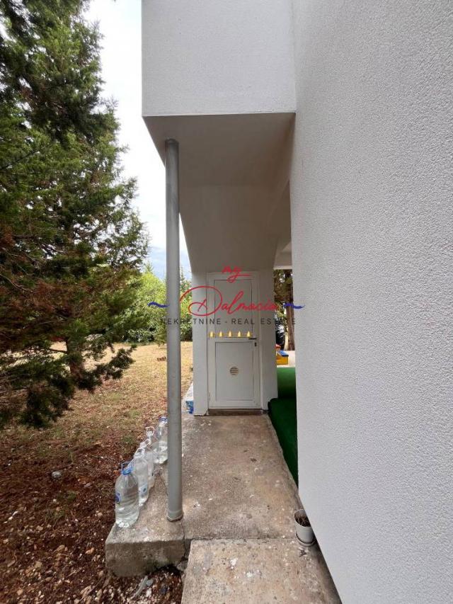 Vir, Kuća s 2 apartmana,  1. kat za adaptaciju