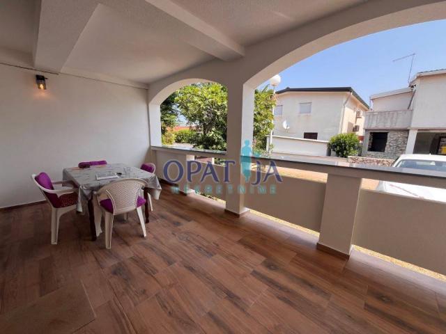 Vir - Kuća s 2 apartmana 300m do plaže
