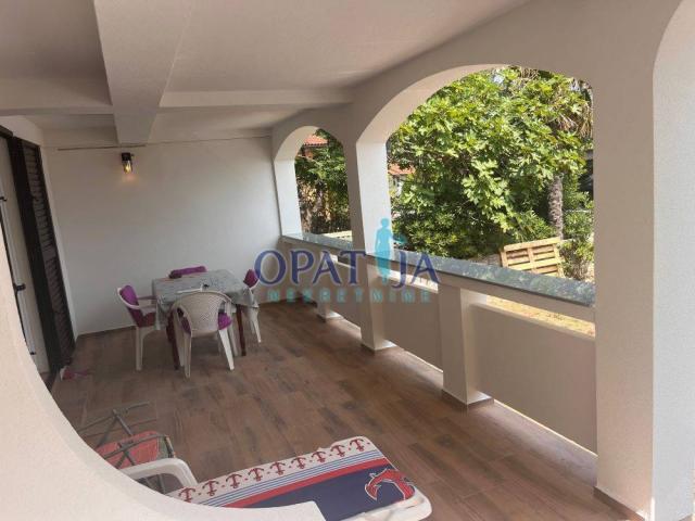 Vir - Kuća s 2 apartmana 300m do plaže