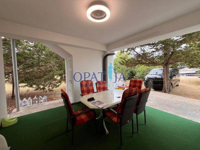 Vir, Kuća s 2 apartmana,  1. kat za adaptaciju