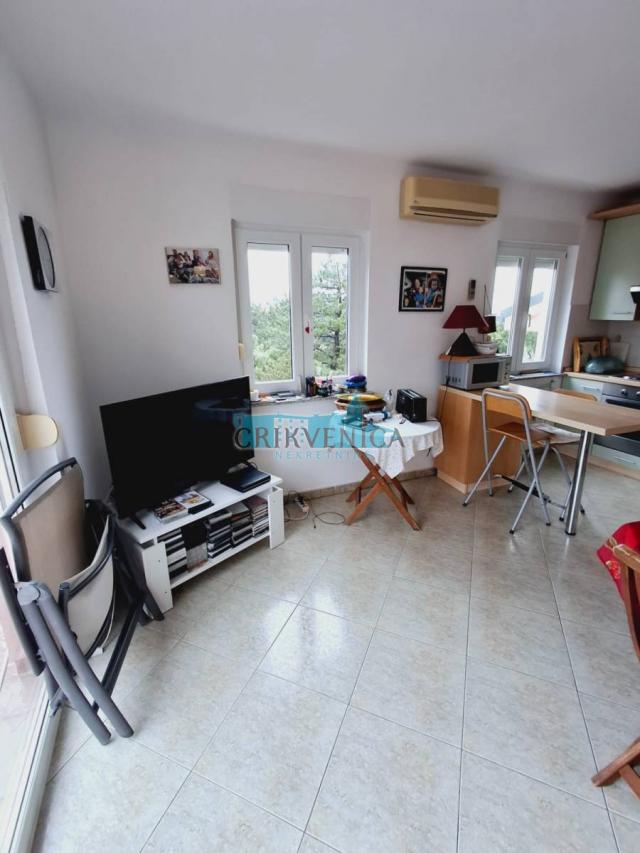 SELCE - STAN 72 m2, 2 balkona, parking