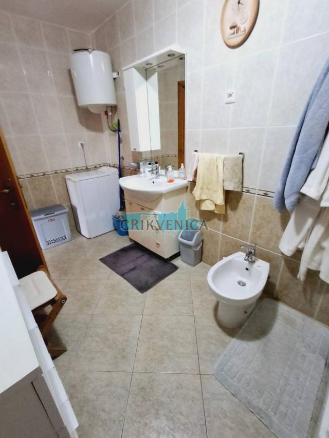 SELCE - STAN 72 m2, 2 balkona, parking