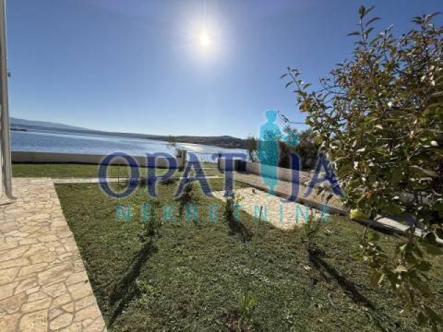 Posedarje, prvi red do mora - Kuća 2 Apartmani