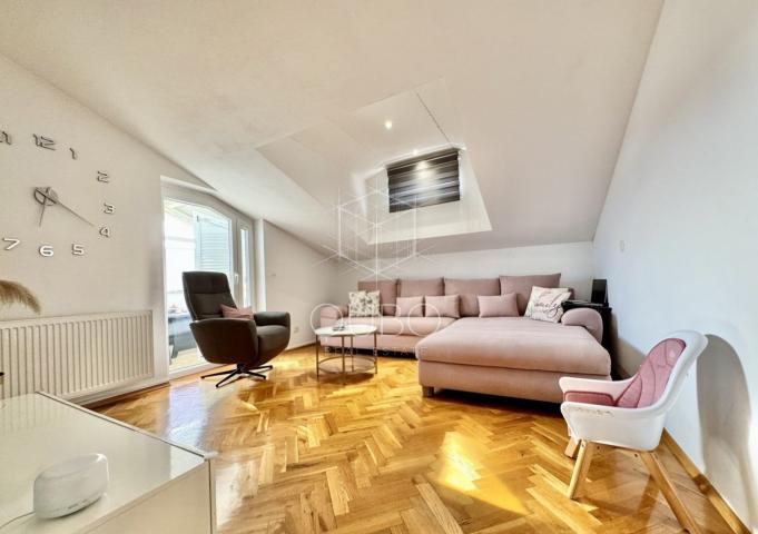 Rovinj – Spacious top-floor apartment with terrace and additional basement space