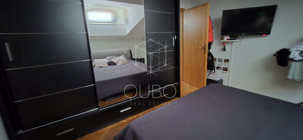Rovinj – Spacious top-floor apartment with terrace and additional basement space