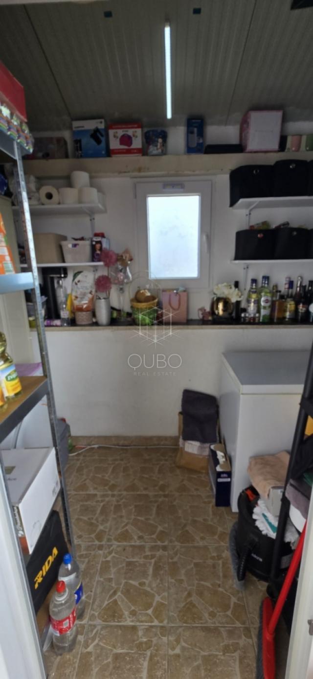 Rovinj – Spacious top-floor apartment with terrace and additional basement space
