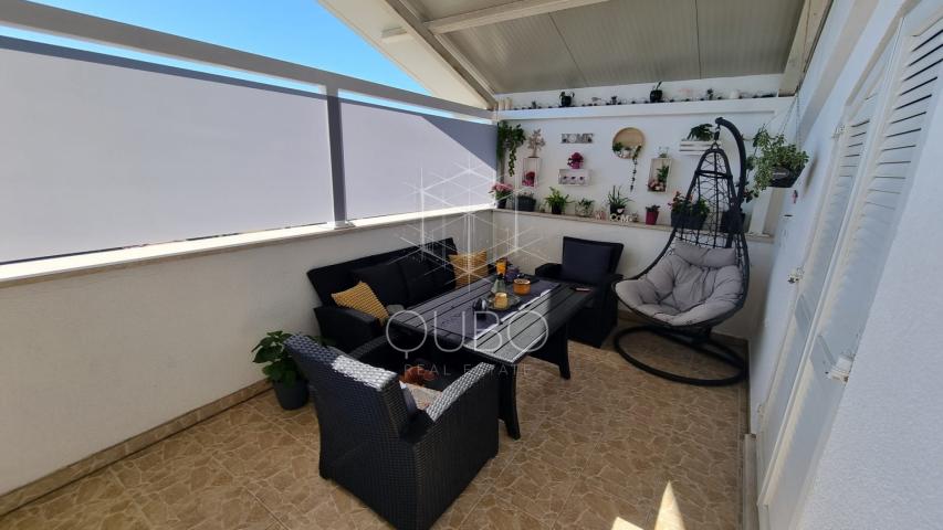 Rovinj – Spacious top-floor apartment with terrace and additional basement space