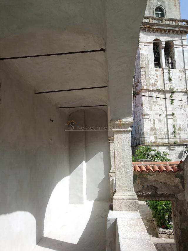 Cres, Osor - Kuća, 360 M2