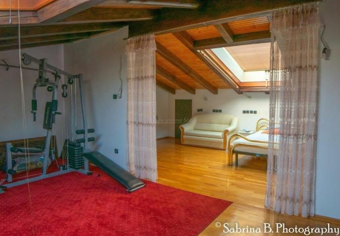 RIJEKA, JURDANI, KUĆA,580.00M2