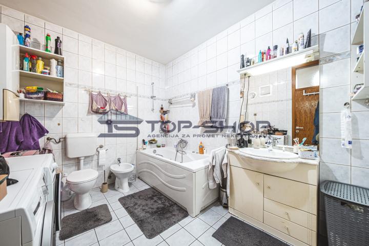 Maksimir, Ravnice, Trosoban stan u visokom prizemlju s spremištem 76,83m2
