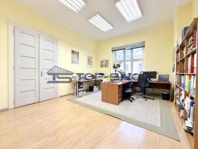 Center, Mihanovićeva Street, excellent six-room civil business space, 143m2