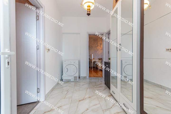 For sale: one-bedroom apartment, 61 m², Topla 2, Herceg Novi