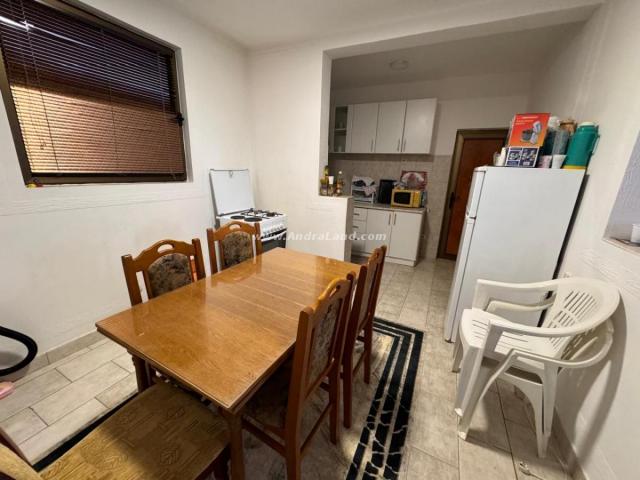 House for sale near center of the city, Bar