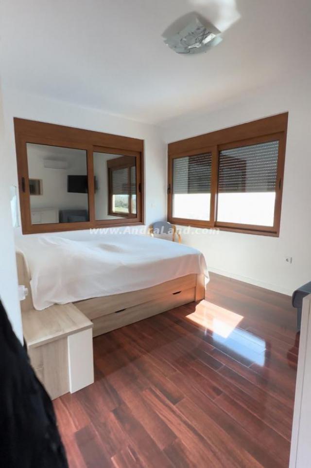 VILLA WITH PANORAMIc VIEW OF THE CITY AND THE SEA, ŠUŠANJ