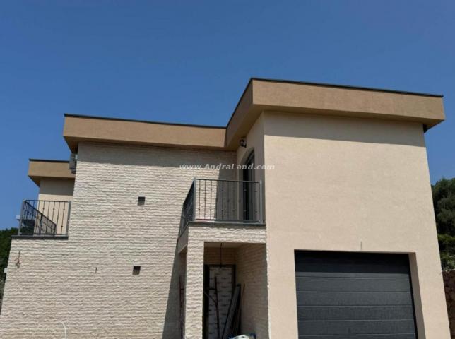 For Sale – Luxury Villa with Pool and Panoramic View in Vitići, Bar