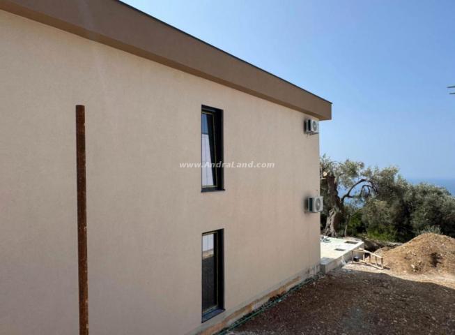 For Sale – Luxury Villa with Pool and Panoramic View in Vitići, Bar