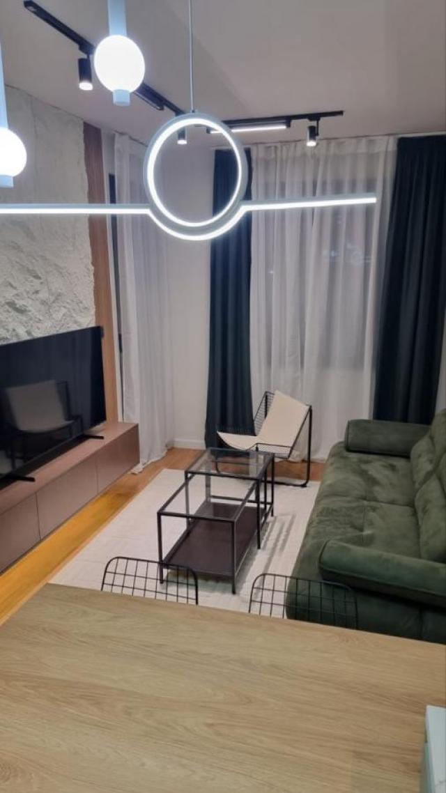 Izdaje se dvosoban stan - Zabjelo, Podgorica