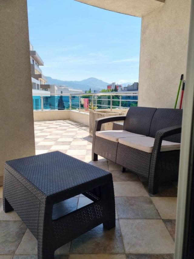 Izdavanje, Stan, 85m2 , Podgorica