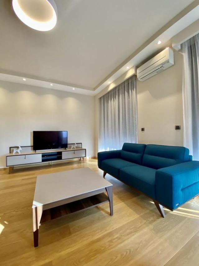 Smeštaj, Stan, 120m2 , Preko morače