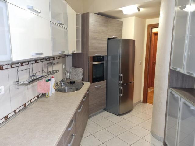 Izdavanje, Stan, 85m2 , Podgorica