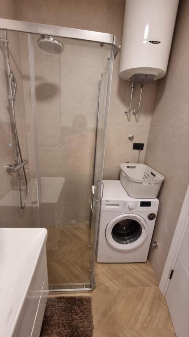 Izdaje se dvosoban stan - Zabjelo, Podgorica