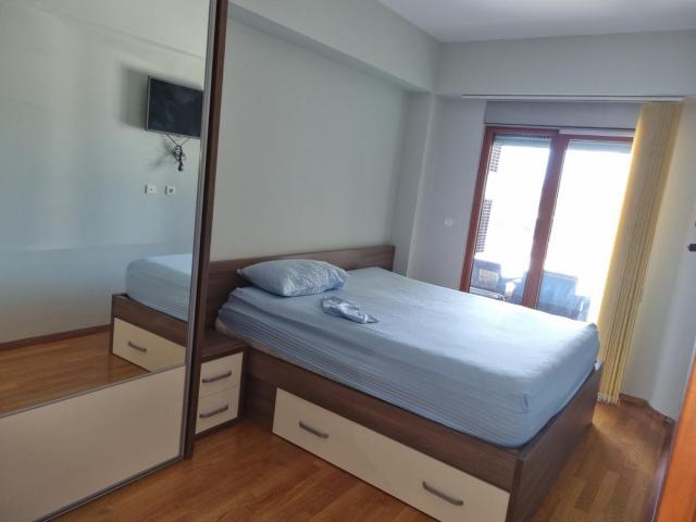 Izdavanje, Stan, 85m2 , Podgorica