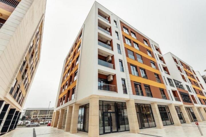 Smeštaj, Stan, 120m2 , Preko morače